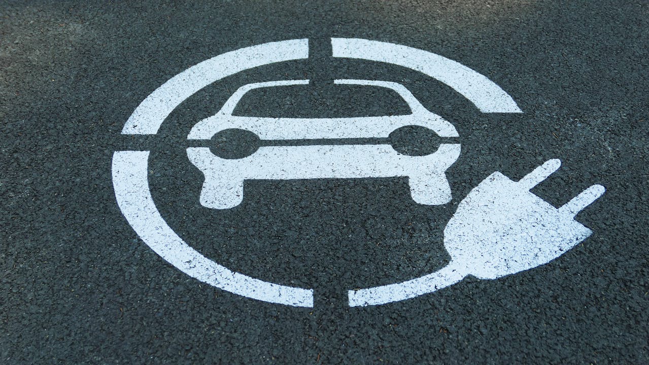 How Fusing Opposites Creates Value For Brands